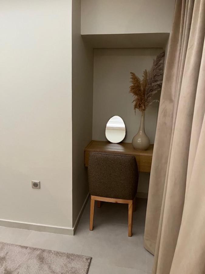 Luxury 105sqm Terrace Seafront Wifi Unlimited Apartment