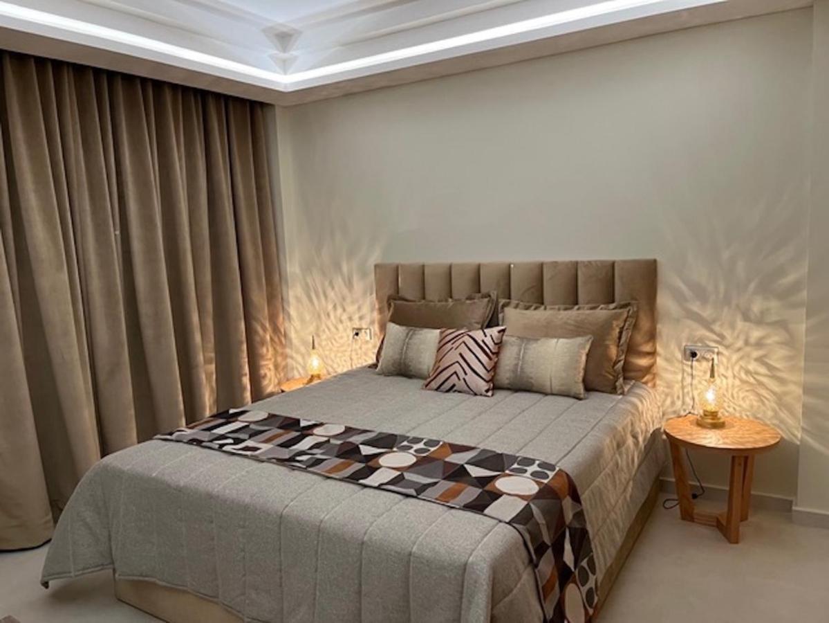 Apartment Luxury 105sqm Terrace Seafront Wifi Unlimited