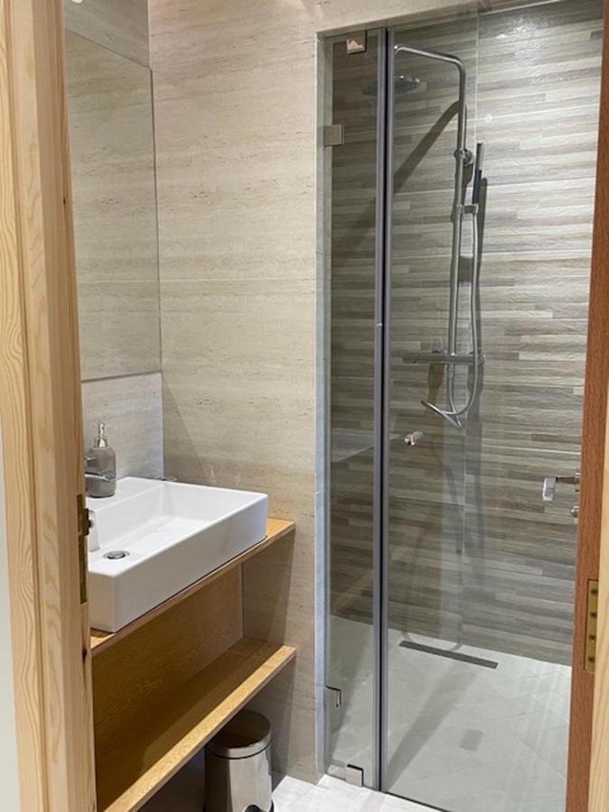 Apartment Luxury 105sqm Terrace Seafront Wifi Unlimited *